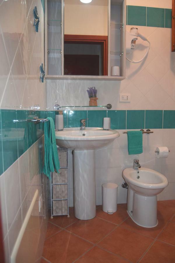 Il Mare Di Olbia Holiday Apartment Bagian luar foto